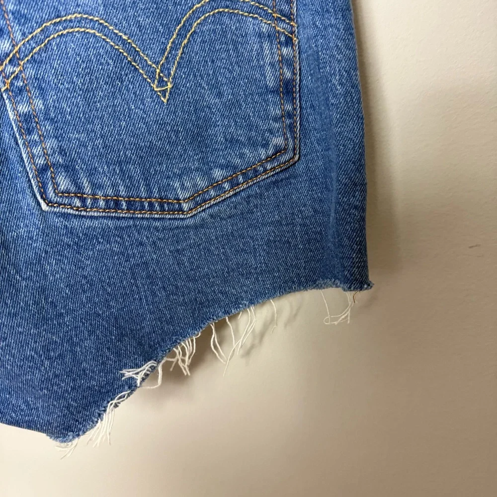 Levis 501 Denim Cut Off Jean Shorts Button Fly High Rise Size 25 *101
